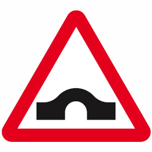 Hump bridge road sign