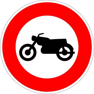 Panneau accès interdit aux motocyclettes et motocyclettes légères