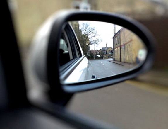 Is Driving Without A Wing Mirror Illegal